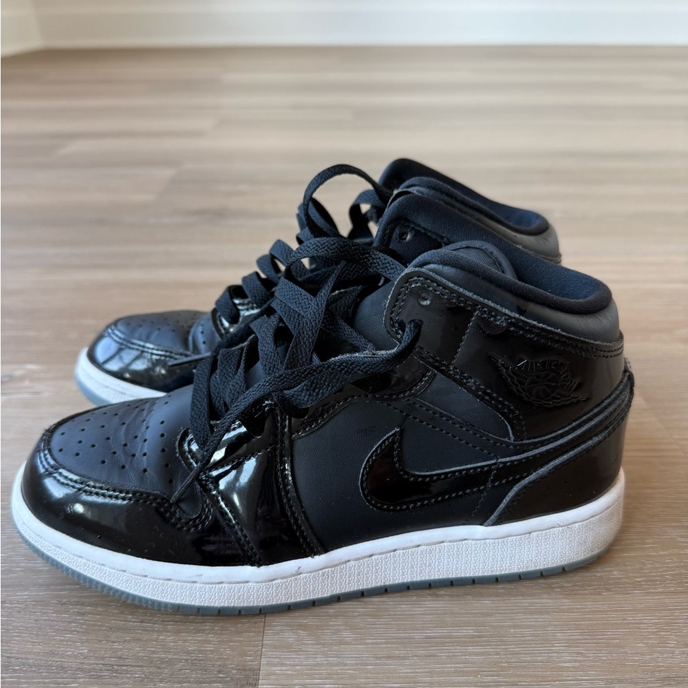 Nike Kids Black Patent Sneakers